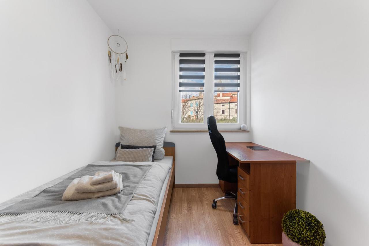 Apartment Mdm Buje Exteriör bild
