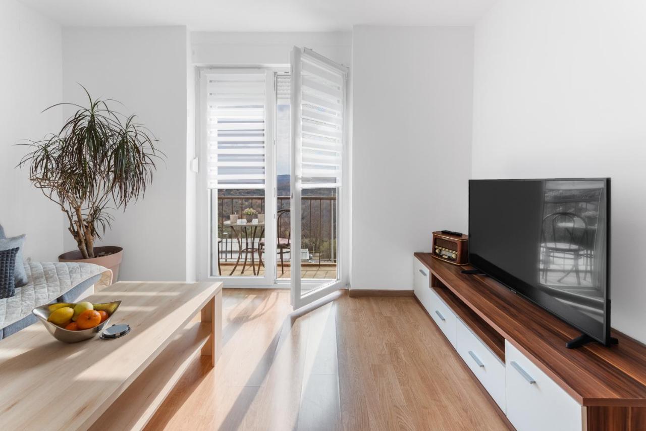 Apartment Mdm Buje Exteriör bild